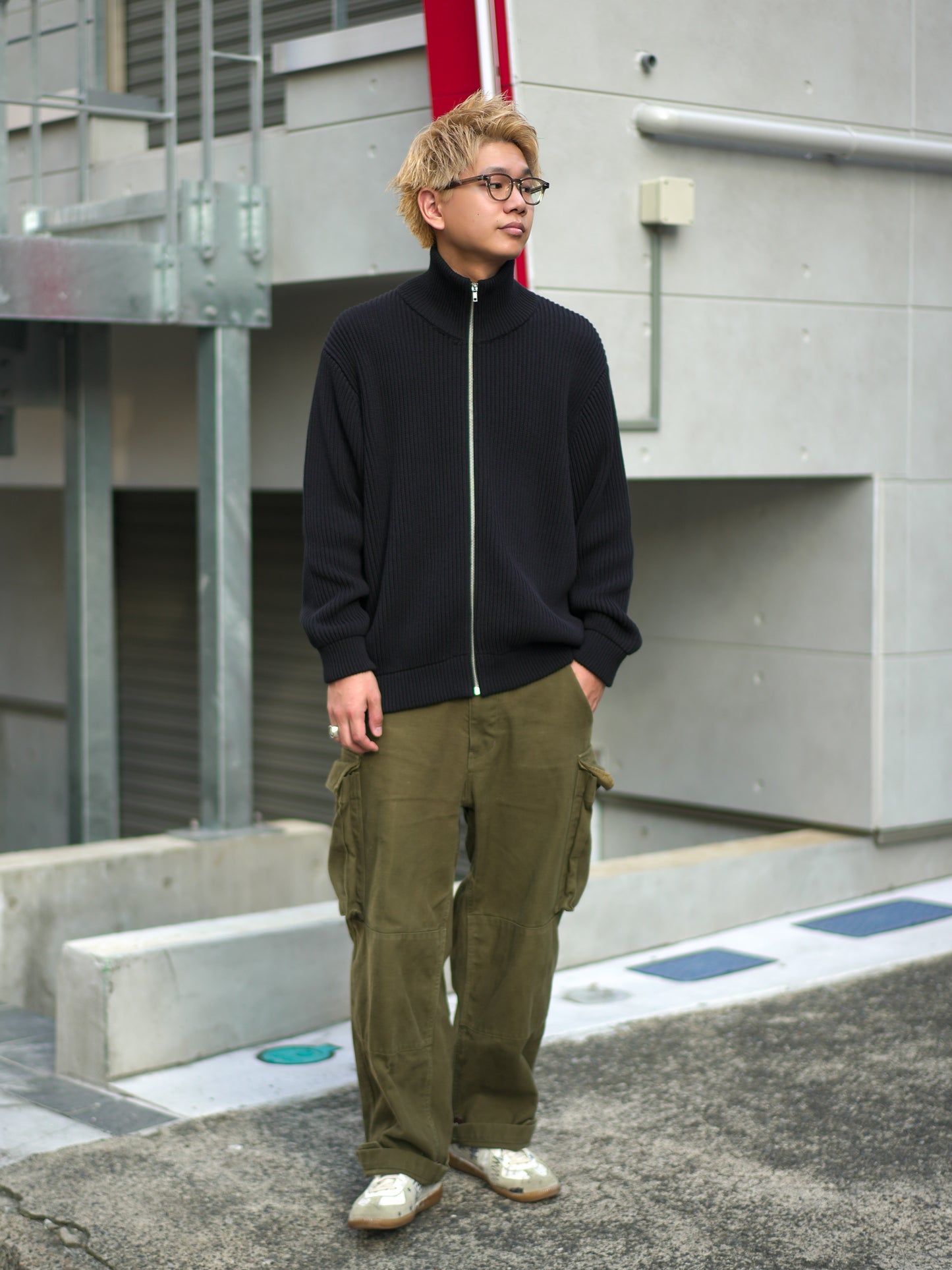 Drivers Knit Sweater - BLACK